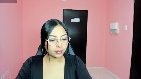 Snapshot of alanapetterson chatting on December 10, 12:49 pm alanapetterson online show from December 10, 12:49 pm