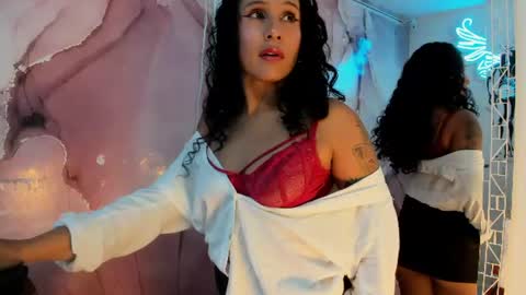 alanna_roux online show from July 23, 1:52 pm
