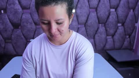 AlaSmith  online show from November 4, 2:49 am