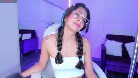 Alassia Hocthner online show from October 4, 12:22 pm