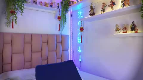 albaandthayron online show from September 22, 12:03 pm