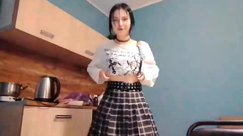 Snapshot of alberthamazierski chatting on October 3, 4:23 pm Im Katrina online show from October 3, 4:23 pm