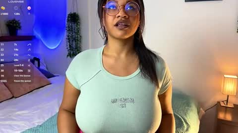 Aleia online show from November 27, 2:47 am