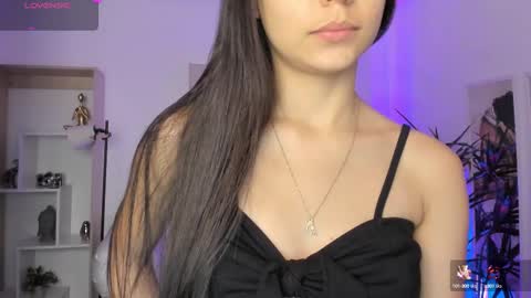Snapshot of alejaa___ chatting on March 7, 11:18 am Alejandra online show from March 7, 11:18 am