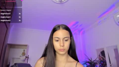 Snapshot of alejaa___ chatting on March 8, 11:35 am Alejandra online show from March 8, 11:35 am