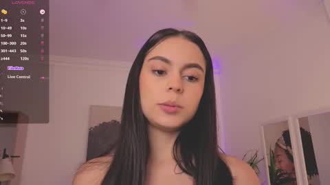 Snapshot of alejaa___ chatting on October 13, 12:08 pm Alejandra online show from October 13, 12:08 pm