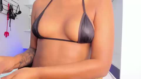 Snapshot of alejandra_dunn chatting on September 25, 2:05 pm Alejandra online show from September 25, 2:05 pm