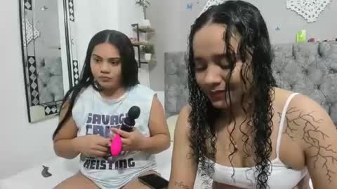 Snapshot of alejandra_evanss chatting on January 6, 2:37 am alejandra_evanss online show from January 6, 2:37 am