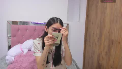 Snapshot of alejandraaa_ chatting on September 12, 3:18 am alejandraaa_ online show from September 12, 3:18 am