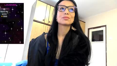 Alejandra online show from January 14, 11:20 am