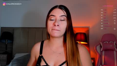 Snapshot of alejarosse chatting on December 12, 10:09 pm alejandra independent models online show from December 12, 10:09 pm