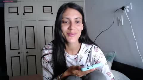 Snapshot of alejaxxxhot chatting on October 10, 1:21 am alejaxxxhot online show from October 10, 1:21 am