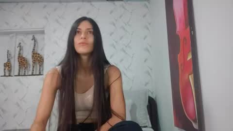 Snapshot of alejaxxxhot chatting on January 20, 4:23 pm alejaxxxhot online show from January 20, 4:23 pm
