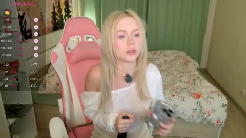 Lexi online show from October 20, 3:09 am