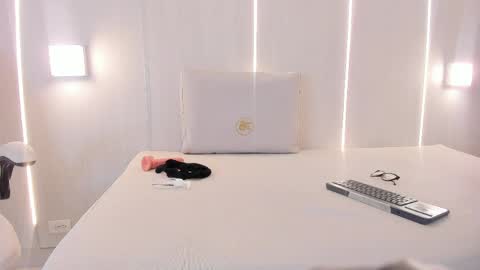 alena saffe online show from May 16, 5:43 am