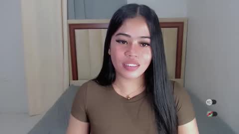 Snapshot of alesha_vibe_me chatting on October 9, 1:37 pm alesha_vibe_me online show from October 9, 1:37 pm