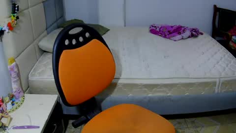 Alesia jones01 online show from July 17, 4:00 pm
