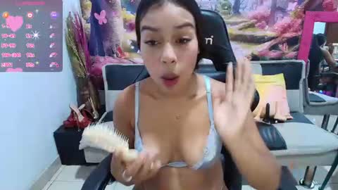 ALESKA  online show from June 12, 6:27 pm