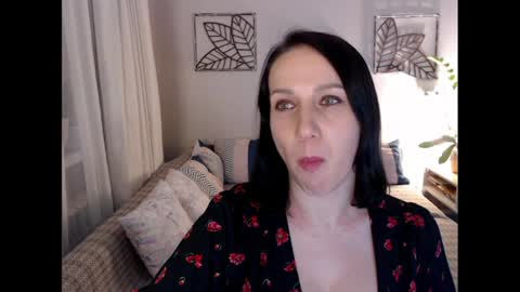 Sandra online show from April 3, 4:49 pm