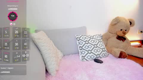 Alessia online show from April 18, 7:18 pm