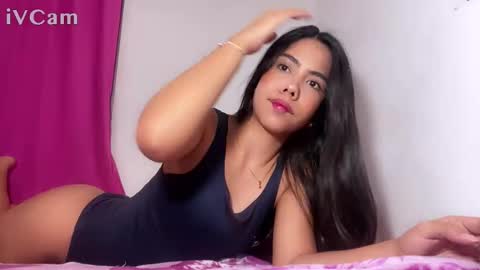 alessia594591 online show from December 22, 4:37 am