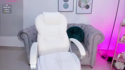 Snapshot of alessia_yorks chatting on September 26, 2:15 pm alessia_yorks online show from September 26, 2:15 pm