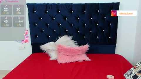 Alison online show from December 4, 8:40 pm