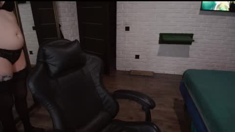 Alex online show from October 4, 10:10 am