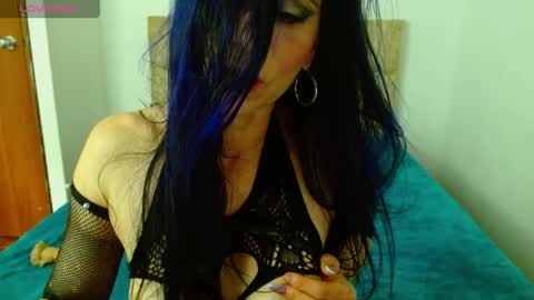 alettallove online show from May 18, 2:45 pm