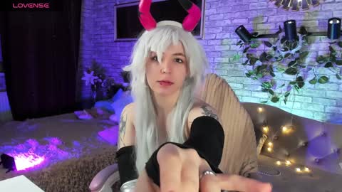 alex_howell online show from January 10, 8:37 pm