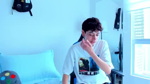 Residente0xxx online show from January 23, 6:35 pm