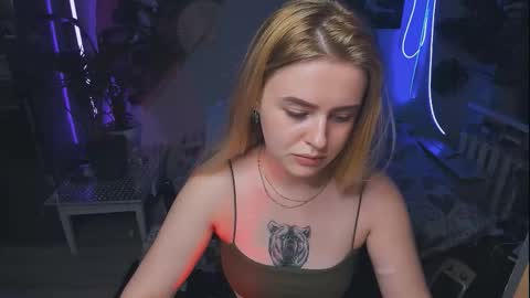 Snapshot of alexa_pirs chatting on September 25, 4:17 pm alexa_pirs online show from September 25, 4:17 pm