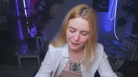 Snapshot of alexa_pirs chatting on October 7, 9:30 pm alexa_pirs online show from October 7, 9:30 pm