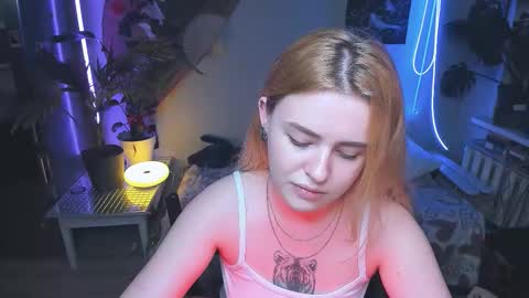 Snapshot of alexa_pirs chatting on October 18, 8:32 pm alexa_pirs online show from October 18, 8:32 pm
