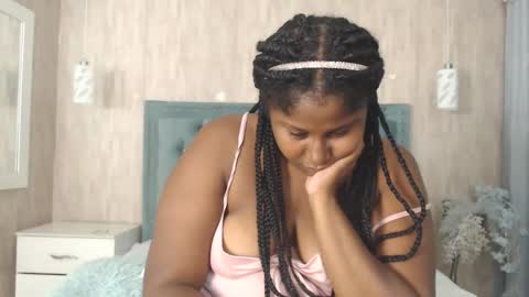 Snapshot of alexa_roussee chatting on January 22, 9:33 pm Alexa online show from January 22, 9:33 pm