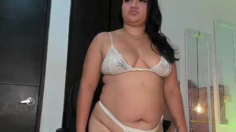 alexaa_marquss online show from May 19, 11:50 am