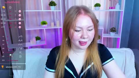 alexaabee online show from May 16, 9:01 am