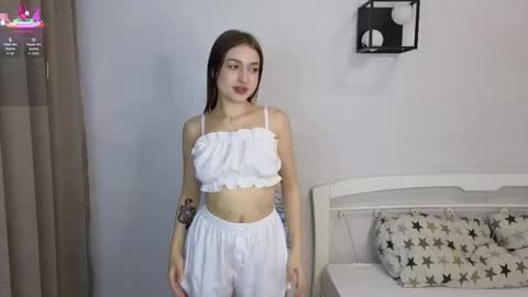 Emma - blonde and Mia - dark online show from September 22, 3:27 am