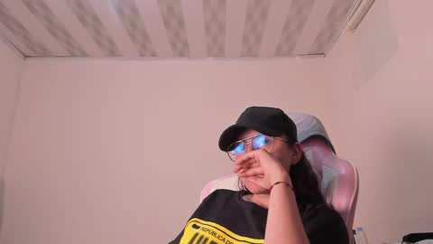 Snapshot of alexandra_clauss chatting on March 9, 12:10 am alexandra clauss online show from March 9, 12:10 am