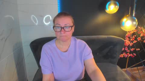 Alexandra online show from December 3, 2:05 pm