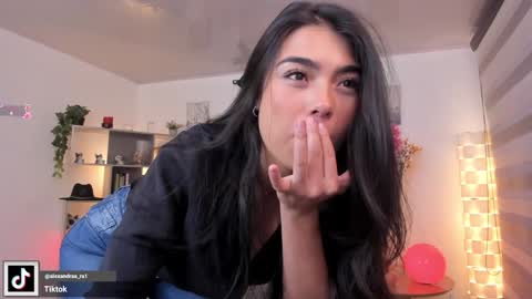Snapshot of alexandra_ra1 chatting on December 6, 11:46 pm Alexandra Rodriguez online show from December 6, 11:46 pm