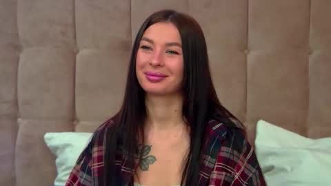 AlexandraBloom online show from October 23, 7:20 pm