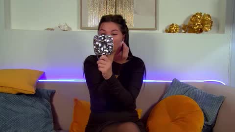 AlexandraBloom online show from September 22, 6:50 pm