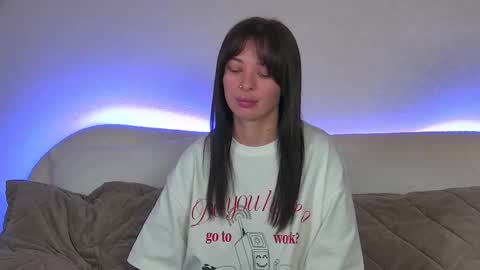 AlexandraBloom online show from March 10, 6:45 pm