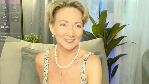 Snapshot of alexandrafix chatting on September 30, 1:06 pm Alexandra online show from September 30, 1:06 pm