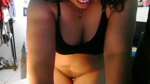 alexandraluv01 online show from September 15, 8:05 pm