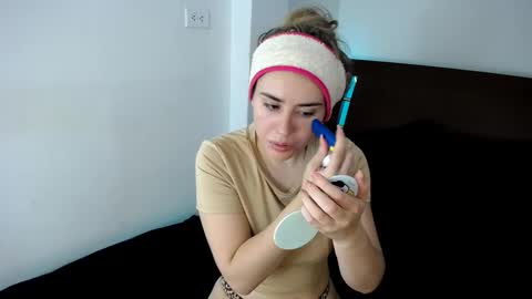 alexawarren_ online show from December 29, 8:15 pm