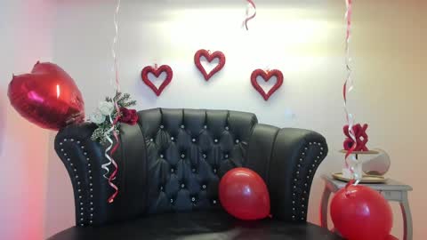 Alexiaa  Online 1430 to 2100 GMT-5 online show from February 12, 3:07 am