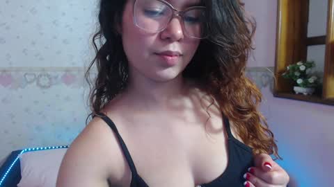 Snapshot of alexiarestrepo chatting on December 23, 12:08 pm Alexia online show from December 23, 12:08 pm