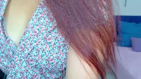 Snapshot of alexis_lovelyy chatting on October 16, 6:05 am alexis_lovelyy online show from October 16, 6:05 am